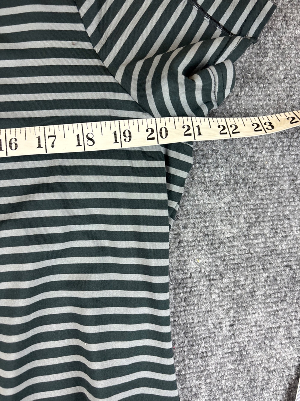COLUMBIA Women’s Grey/Black stripe Maxi Dress side slits size: Large - Picture 6 of 8